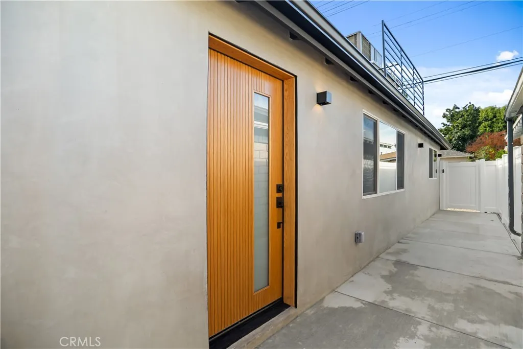 Additional image 42 of 6935 Jellico Avenue, Lake Balboa, CA 91406