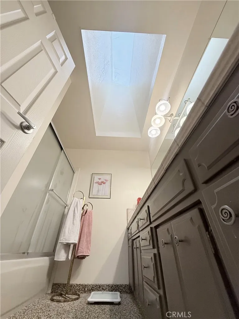 Additional image 37 of 6380 N 5th St, Fresno, CA 93710