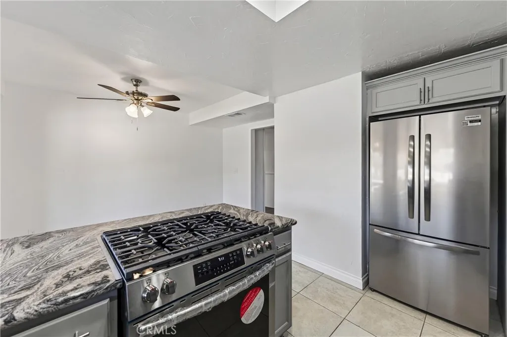 Additional image 18 of 13722 Red Hill Ave Unit 20, Tustin, CA 92780