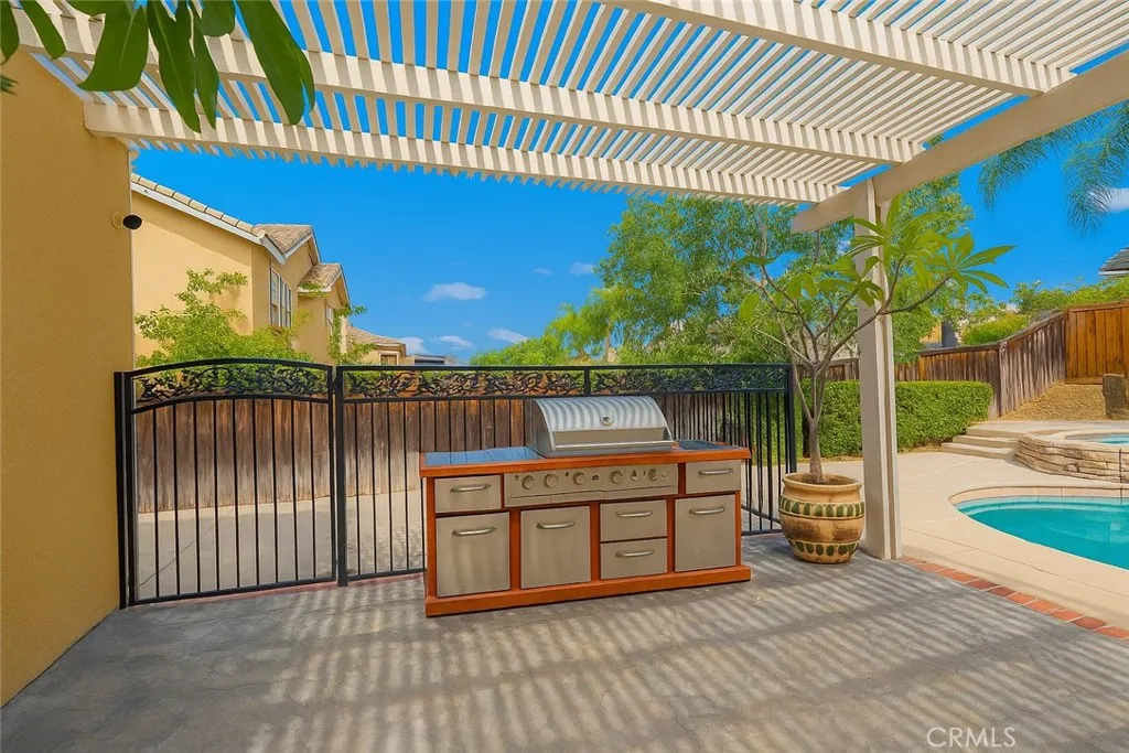 Additional image 4 of 2559 Gilbert Avenue, Corona, CA 92881