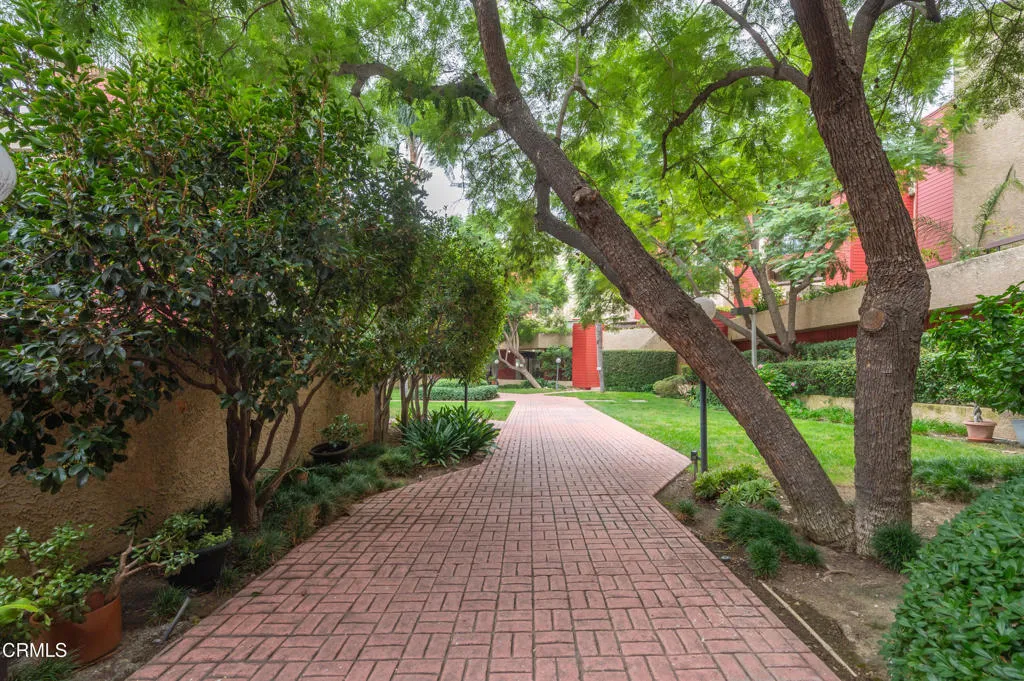 Additional image 78 of 3961 Via Marisol Unit 218, Los Angeles, CA 90042