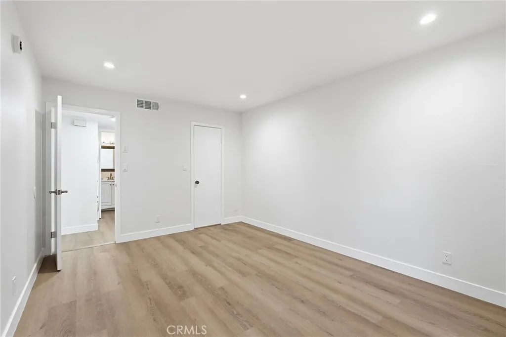 Additional image 18 of 15511 Sherman Way Unit 19, Van Nuys, CA 91406