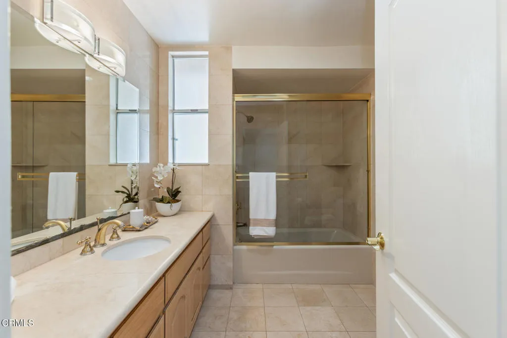 Additional image 120 of 4926 Crown Avenue, La Canada Flintridge, CA 91011