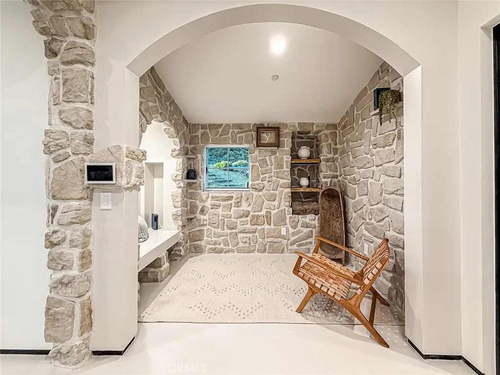 Additional image 40 of 33239 Mulholland Highway, Malibu, CA 90265