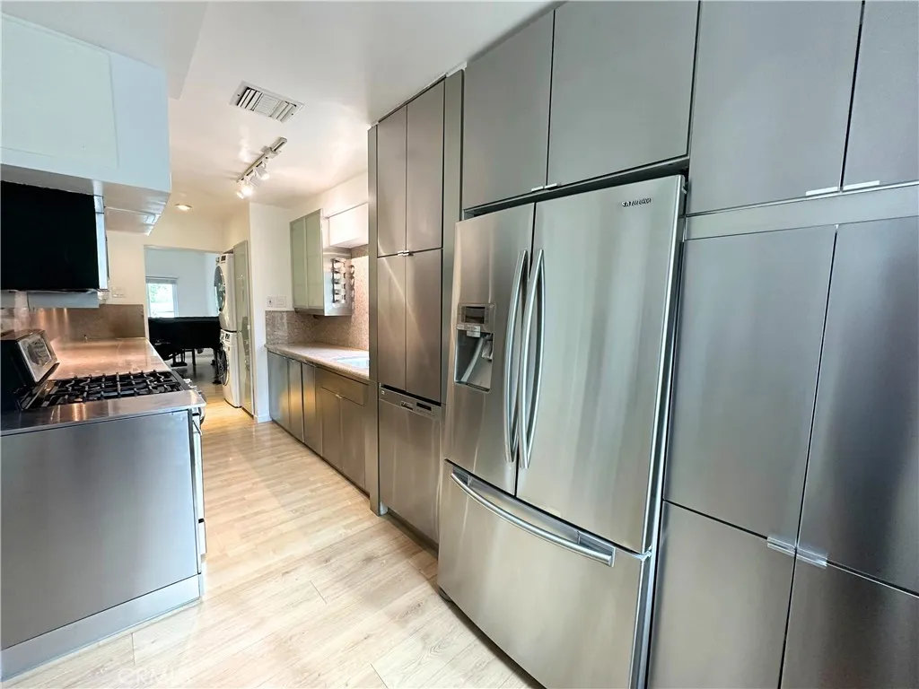 Additional image 44 of 22037 Ybarra, Woodland Hills, CA 91364