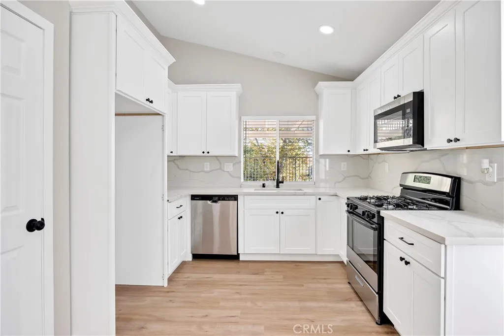 Additional image 43 of 23993 Via Astuto, Murrieta, CA 92562