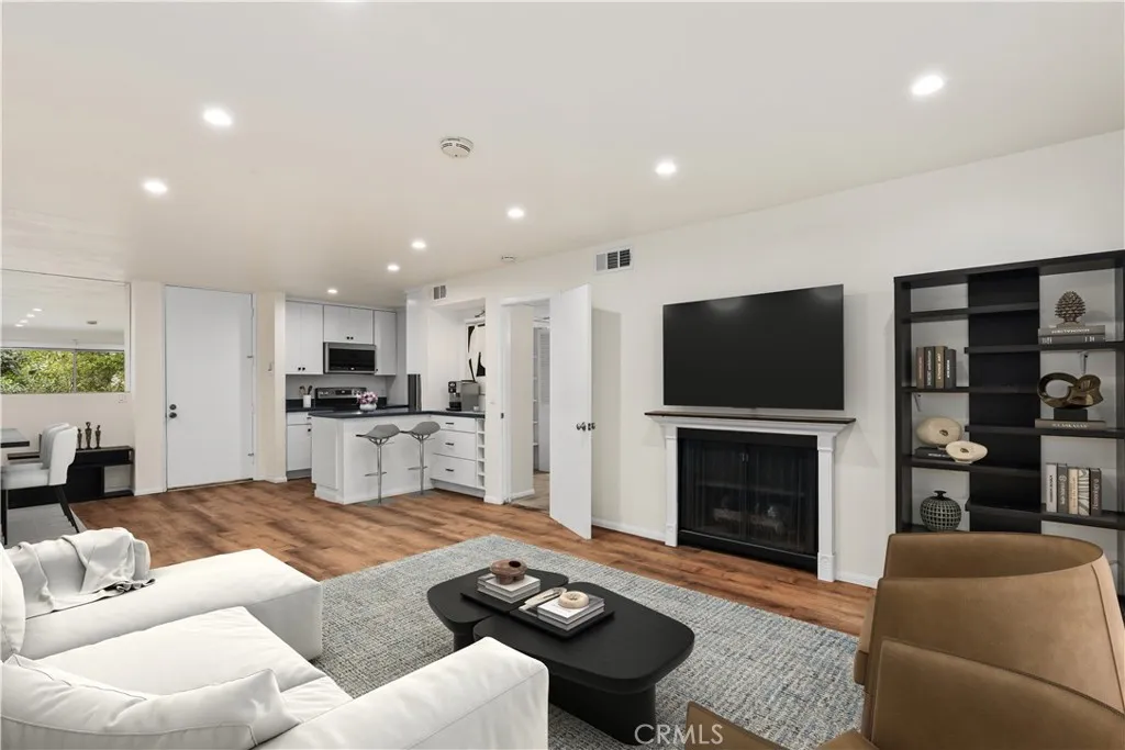 Additional image 34 of 5202 Raintree Circle, Culver City, CA 90230