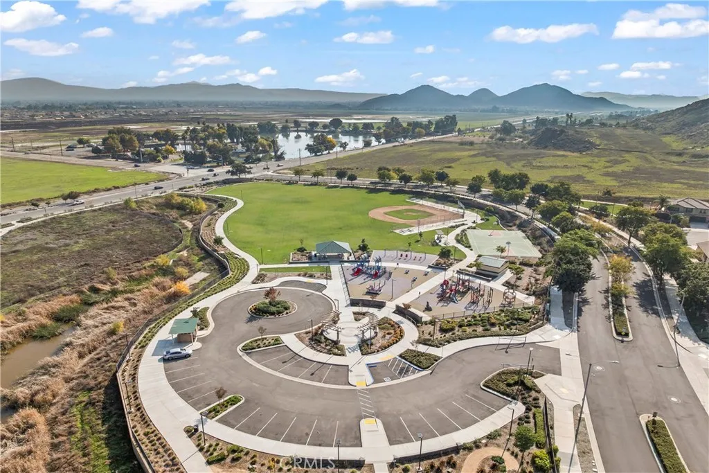 695 Poo Ish Ave, San Jacinto, CA 92582