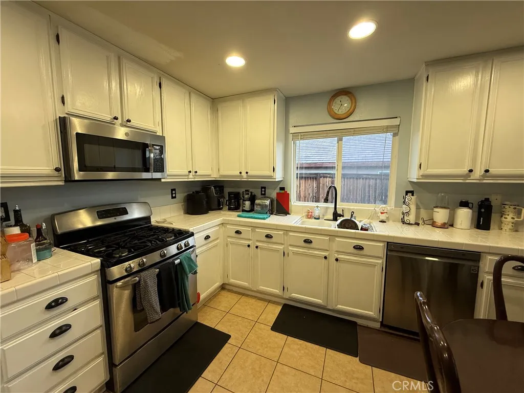 Additional image 41 of 13737 Ashmont St, Victorville, CA 92392