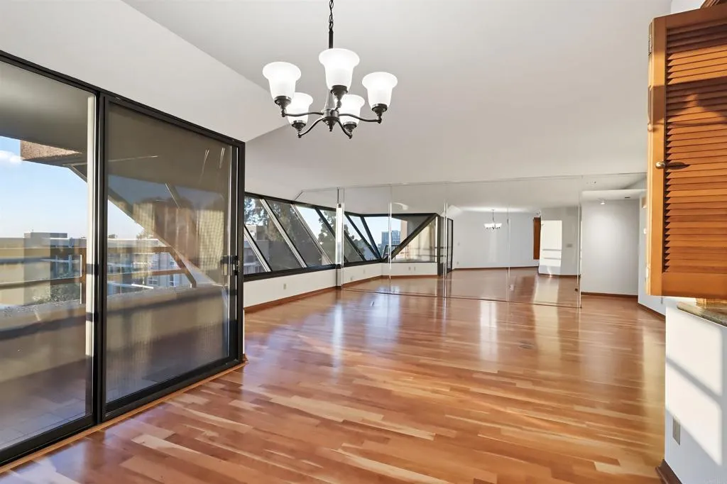 Additional image 138 of 230 W Laurel Street Unit 502, San Diego, CA 92101