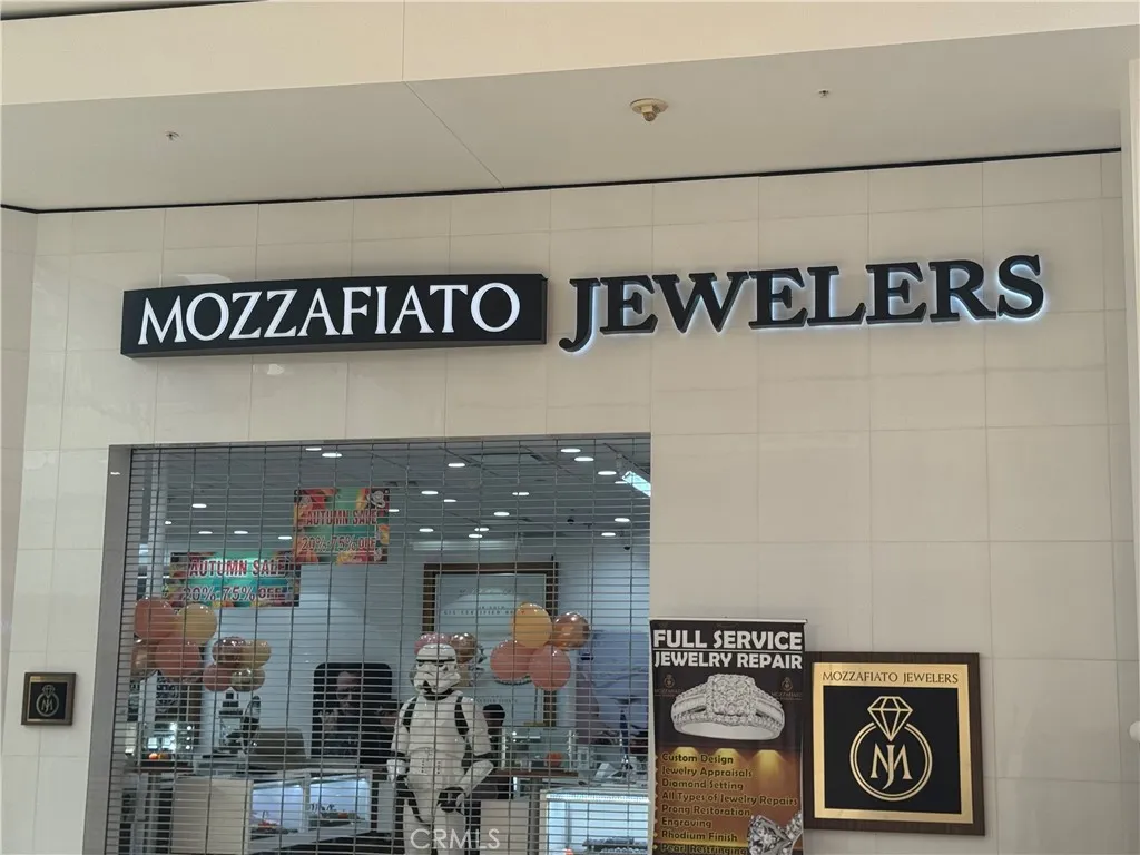 Additional image 11 of 217 Stonewood Street Unit B13, Downey, CA 90241