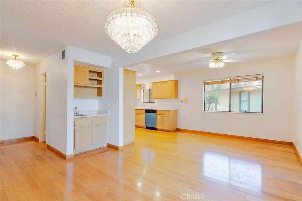 Additional image 12 of 9000 Vanalden Avenue Unit 117, Northridge, CA 91324