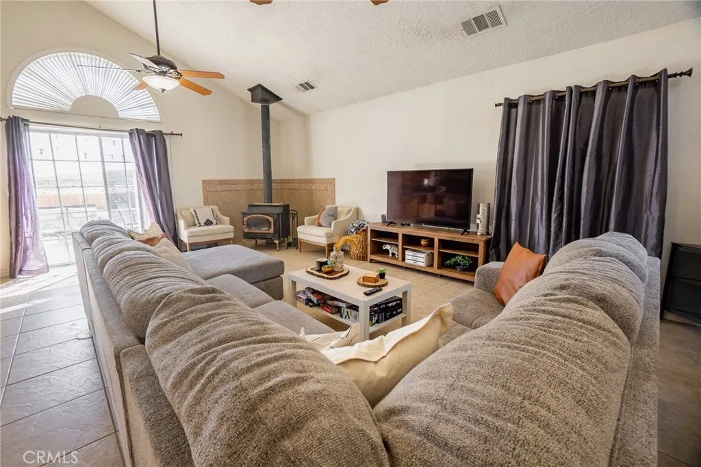 Additional image 18 of 27857 Hummingbird Ln, Helendale, CA 92342