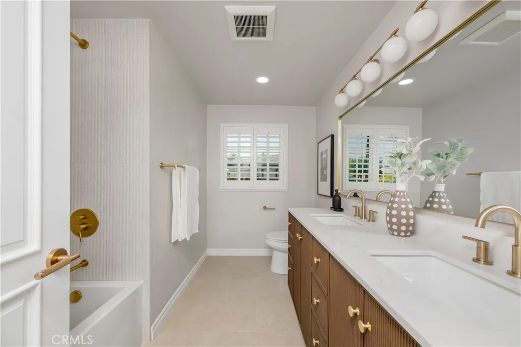 Additional image 19 of 370 E 19th St, Costa Mesa, CA 92627