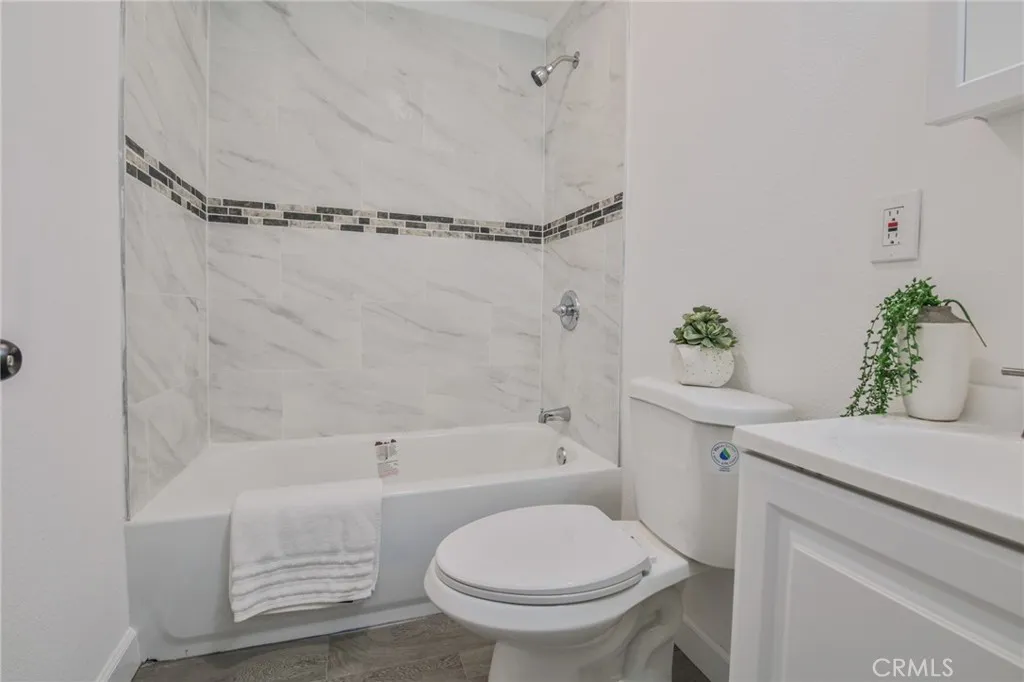 Additional image 60 of 1335 W 68th St, Los Angeles, CA 90044