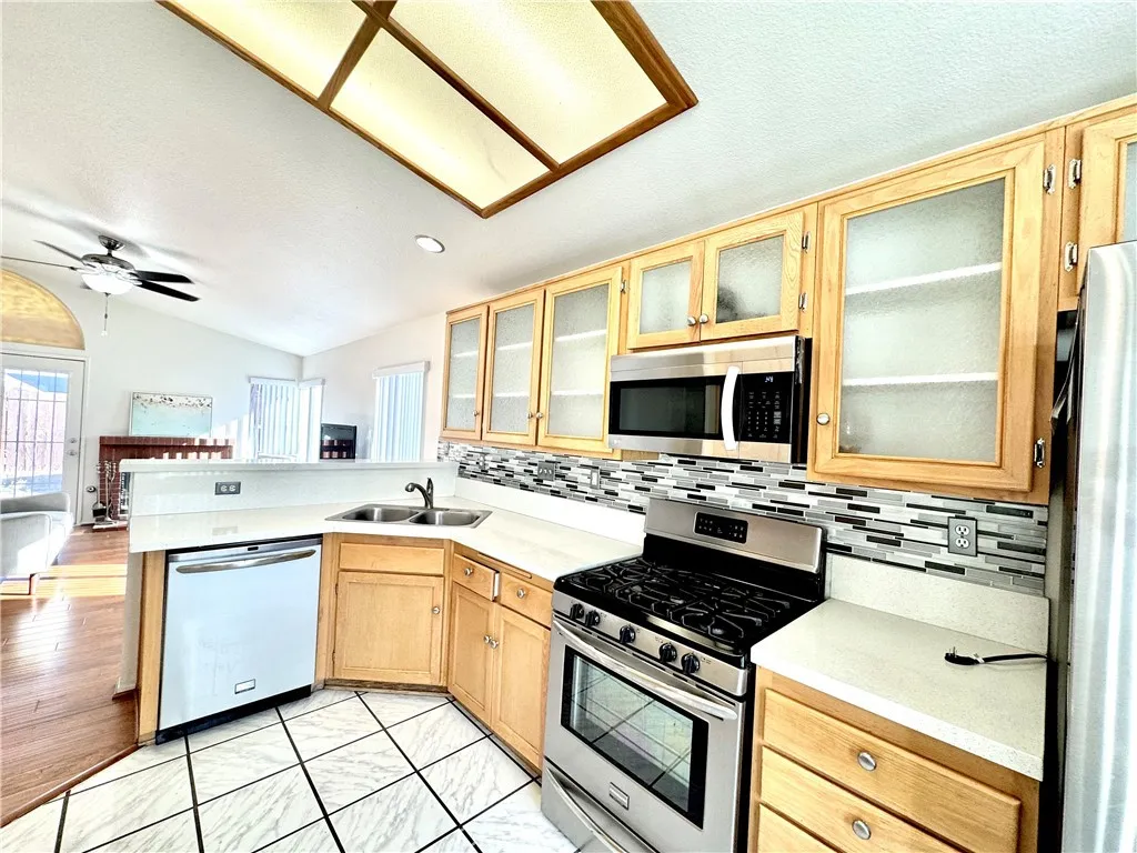 Additional image 27 of 12709 Gaines St, Victorville, CA 92392