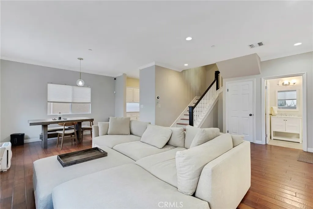 Additional image 44 of 10866 Bluffside Unit 5, Studio City, CA 91604