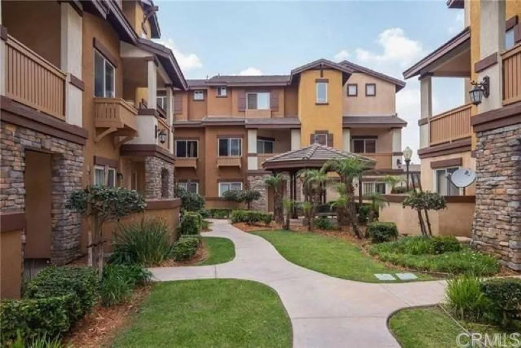 Additional image 2 of 511 N Lark Ellen Avenue Unit F, Covina, CA 91722