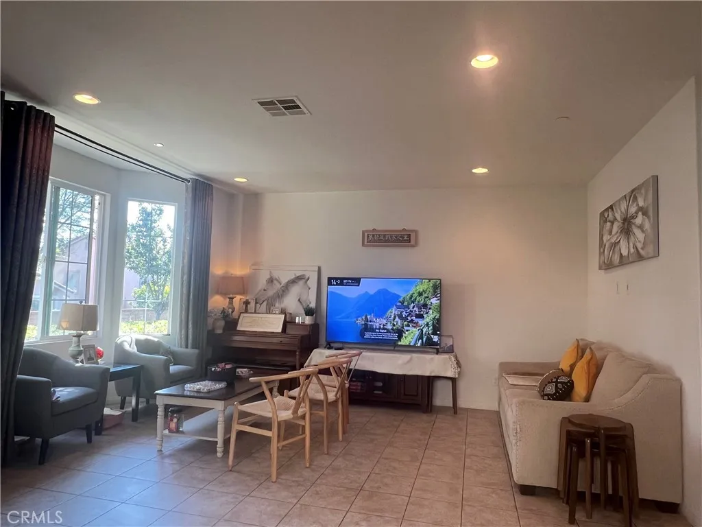 Additional image 2 of 8419 Floro Pl, Rancho Cucamonga, CA 91730