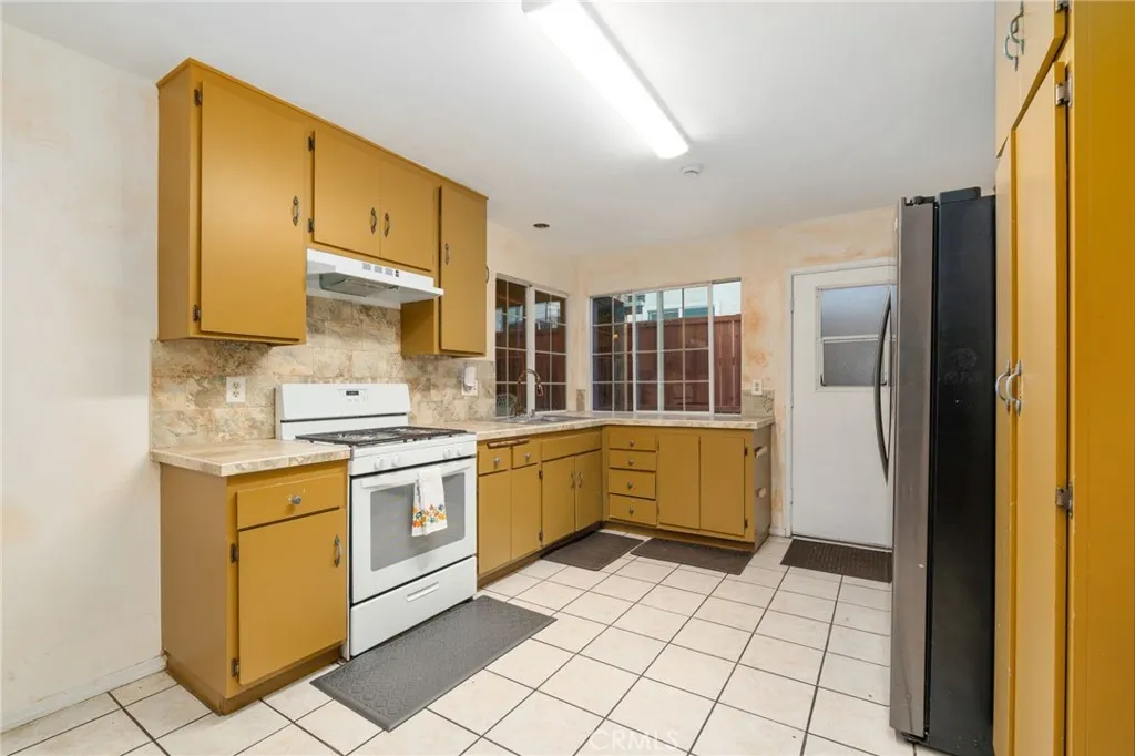 Additional image 38 of 5762 Sky Meadow St, Jurupa Valley, CA 92509