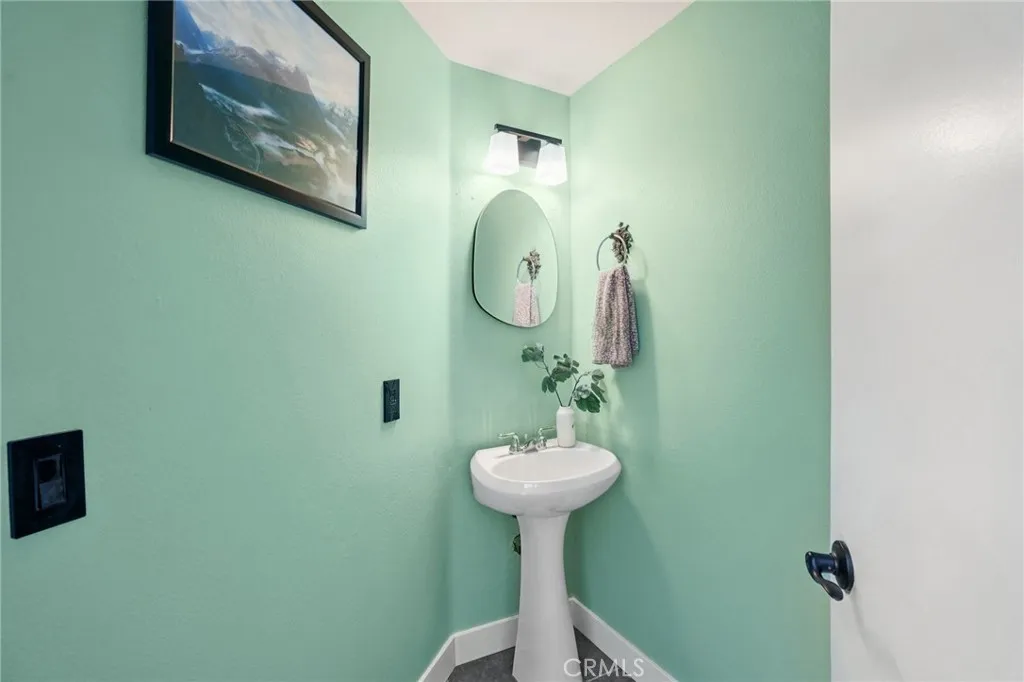 Additional image 15 of 11377 Osborne Place Unit 13, Sylmar, CA 91342