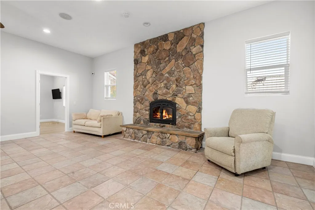 Additional image 69 of 6998 Summit Valley Road, Hesperia, CA 92345