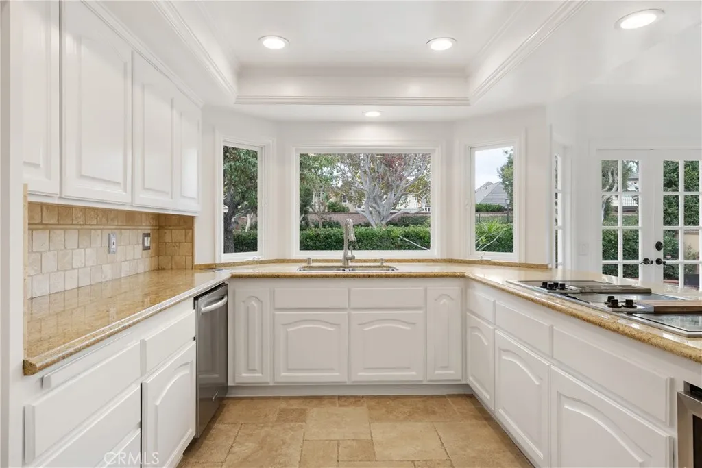 Additional image 54 of 19371 Woodlands Ln, Huntington Beach, CA 92648