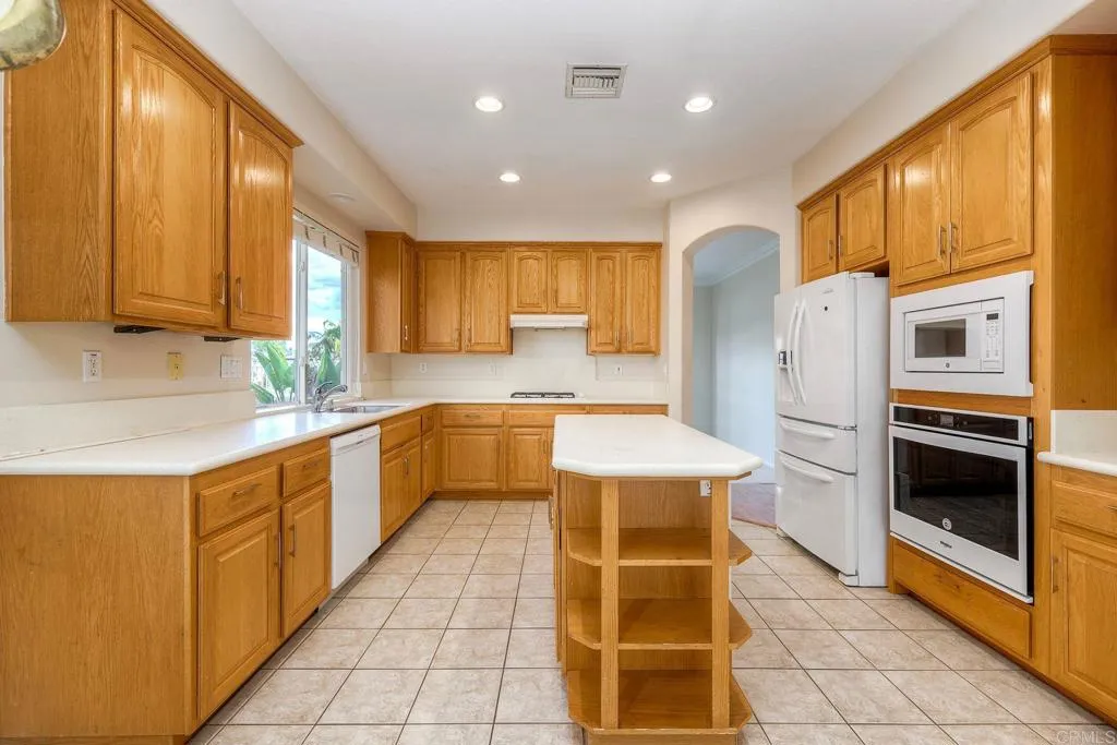 Additional image 40 of 1039 Camino Miel, Chula Vista, CA 91910