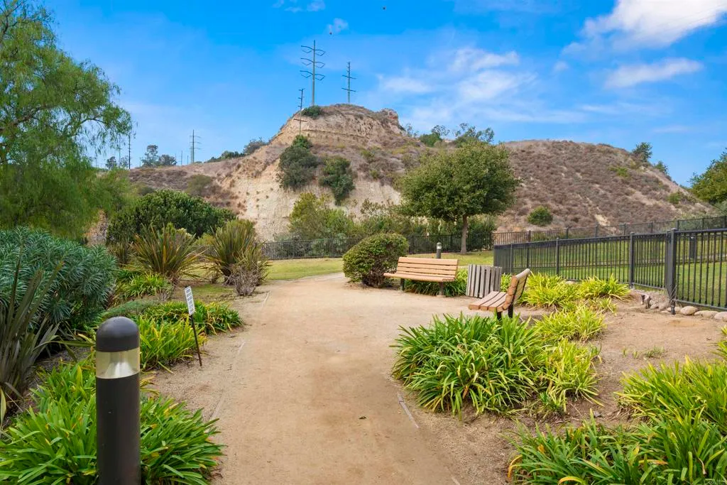 Additional image 63 of 2753 Bellezza Dr, San Diego, CA 92108