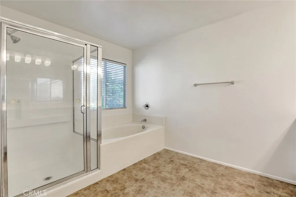 Additional image 18 of 27 Ohio, Irvine, CA 92606