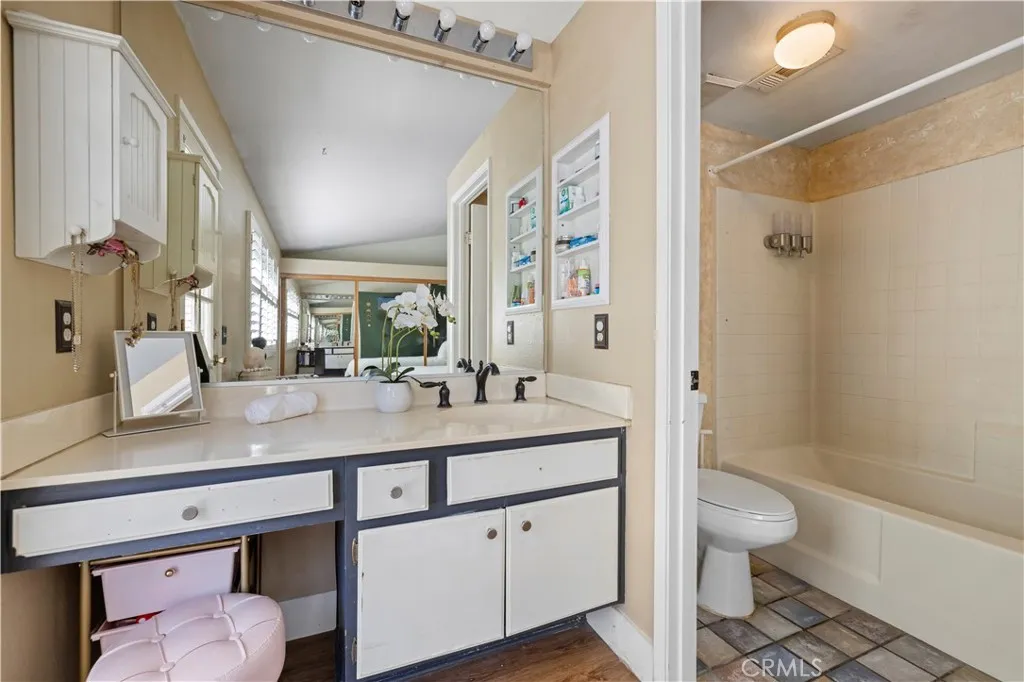 Additional image 25 of 22552 Barcotta Dr, Saugus, CA 91350