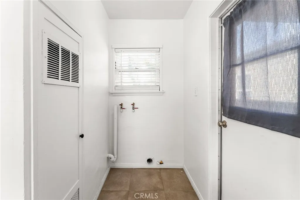 Additional image 9 of 939 E Olive Street, Colton, CA 92324