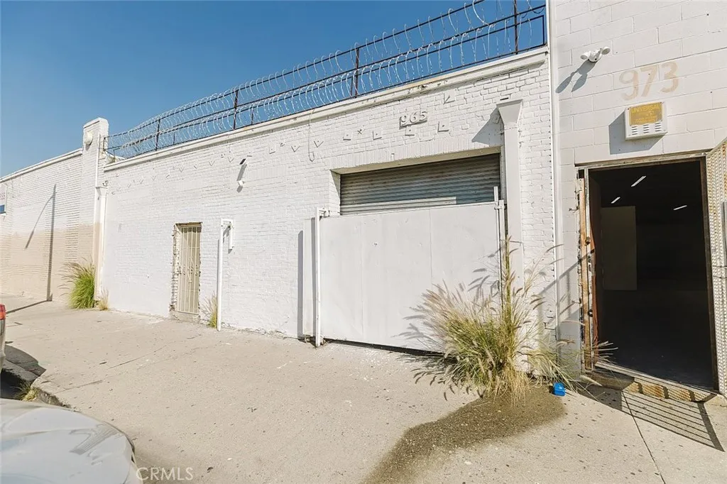 Additional image 28 of 965 E 31st Street, Los Angeles, CA 90011