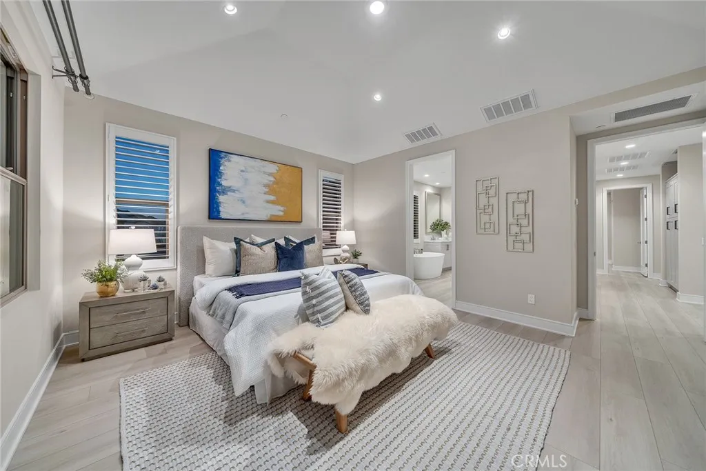 Additional image 24 of 100 Albero, Irvine, CA 92602