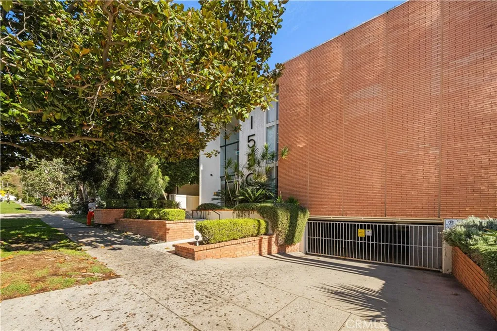 Additional image 50 of 1550 N Laurel Avenue N Unit 203, Los Angeles, CA 90046