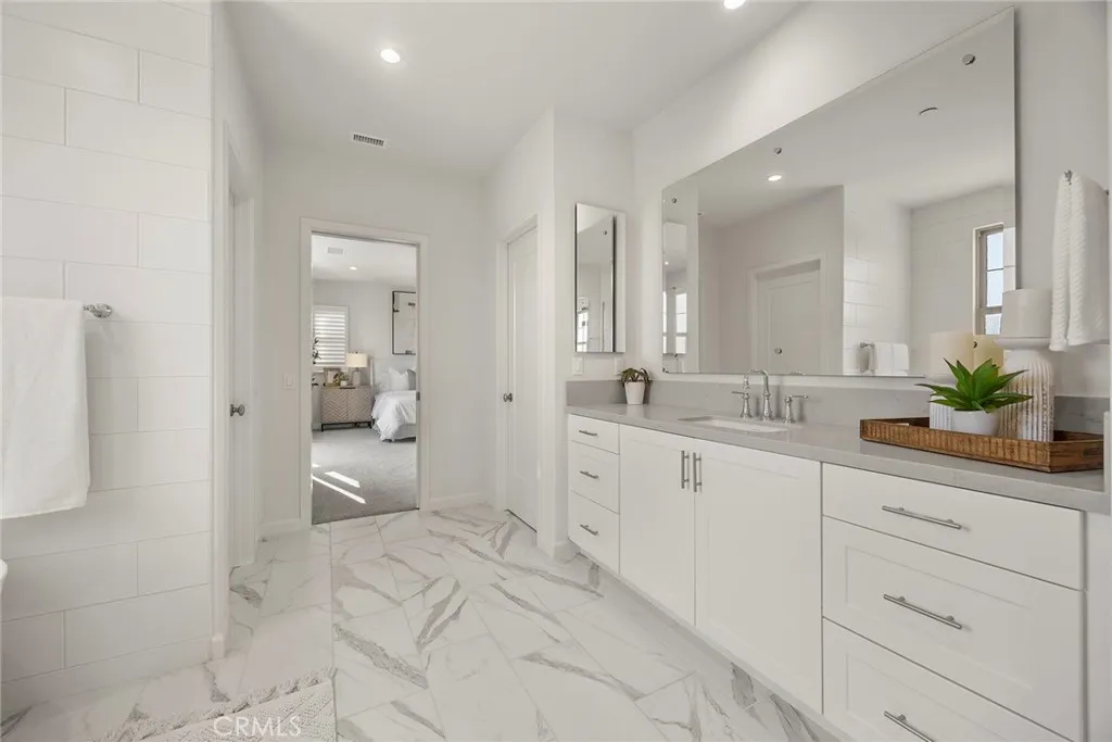 Additional image 34 of 208 Canterbury, Irvine, CA 92618