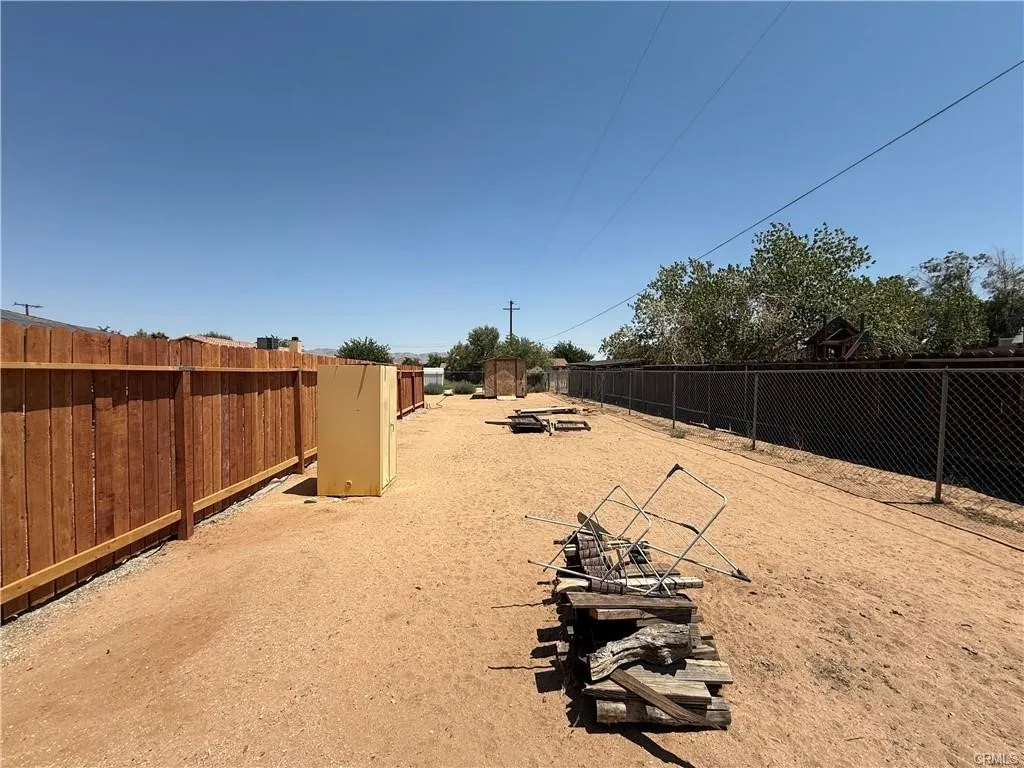 Additional image 36 of 21275 Pocomoke Road, Apple Valley, CA 92308