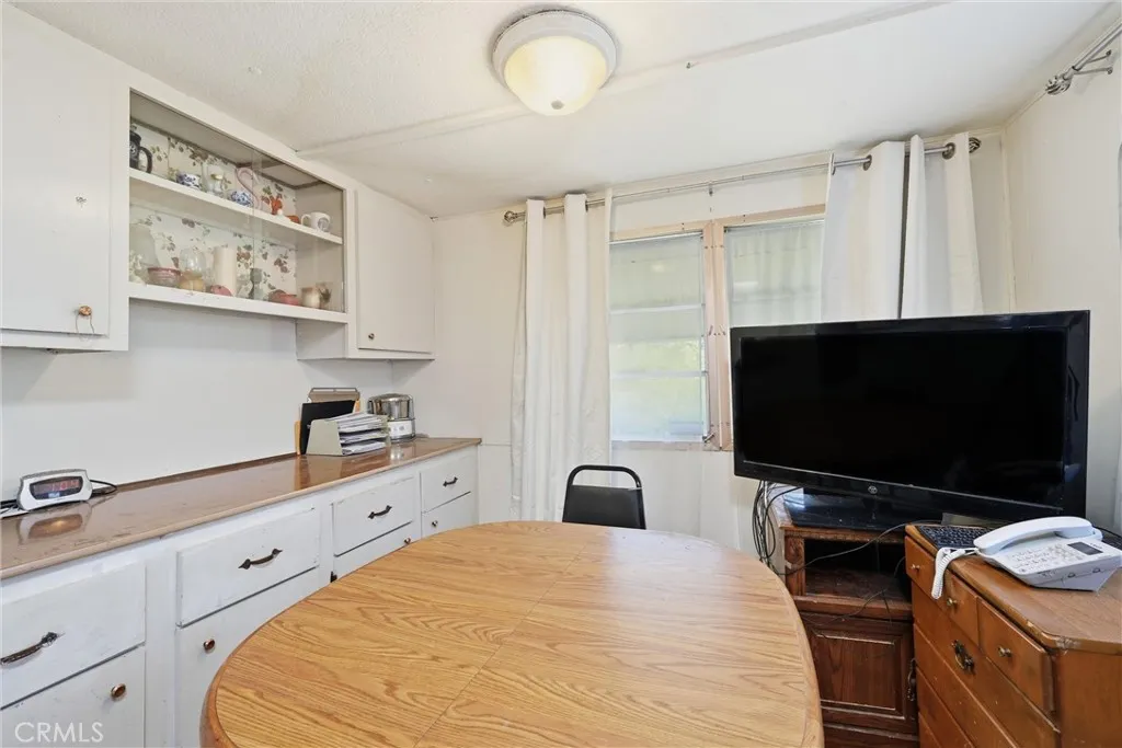 Additional image 10 of 3040 Lakeview Dr, Nice, CA 95464