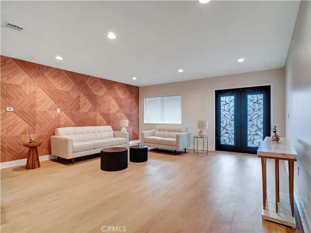 Additional image 5 of 17961 Martha Street, Encino, CA 91316