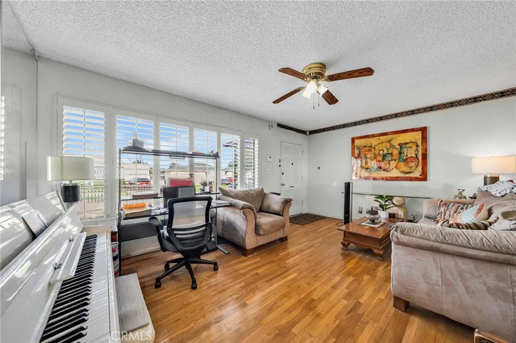 Additional image 7 of 1410 W School St, Compton, CA 90220