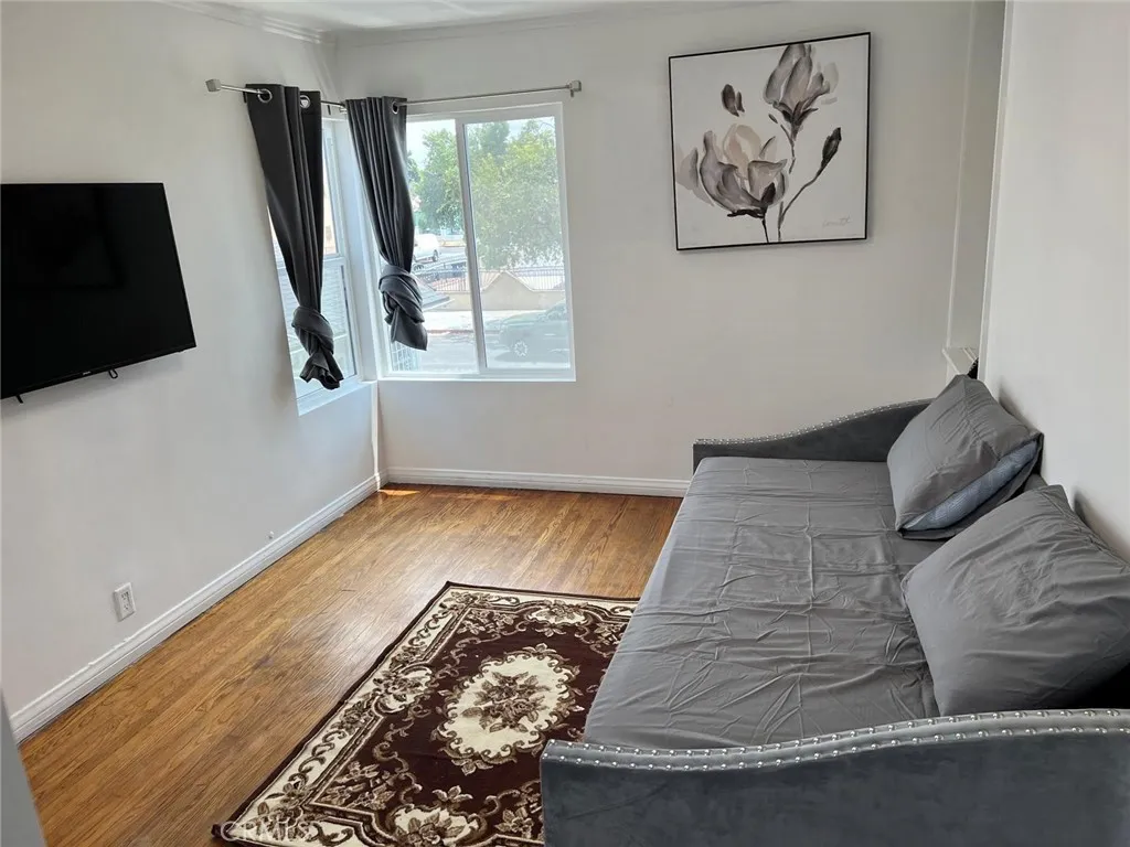 Additional image 4 of 1205 W 57th St, Los Angeles, CA 90037