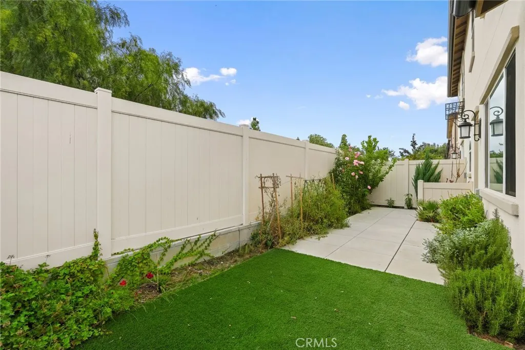 Additional image 57 of 1740 Heywood St #B, Simi Valley, CA 93065