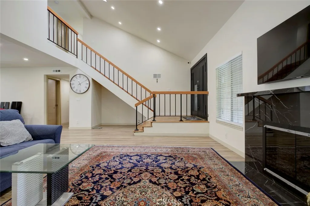 Additional image 6 of 15224 Knapp, North Hills, CA 91343