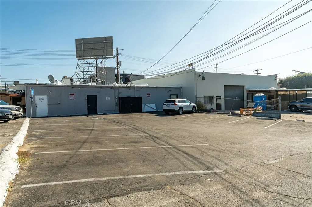 Additional image 22 of 8555 Reseda Blvd, Northridge, CA 91324