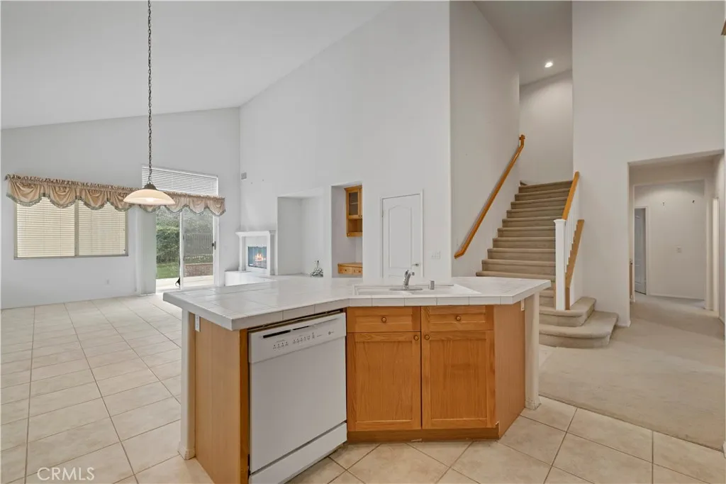 Additional image 111 of 25018 Smokewood Way, Stevenson Ranch, CA 91381