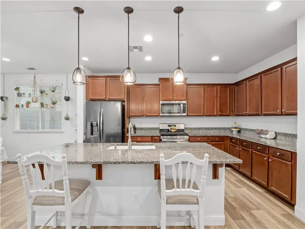 Additional image 9 of 425 Karen Ave, Kerman, CA 93630