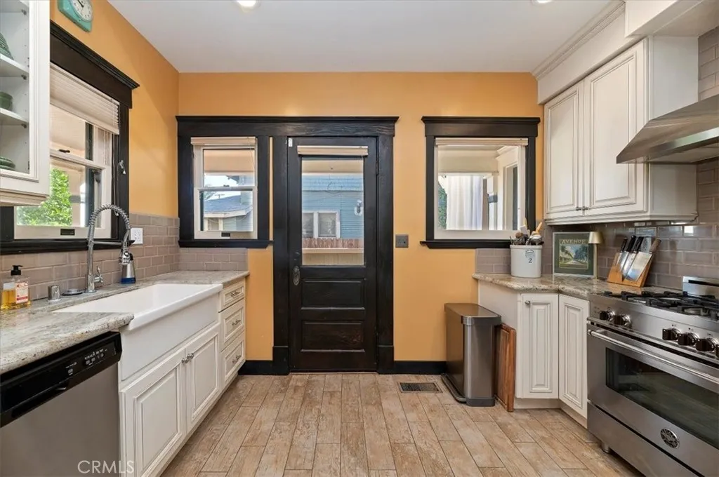 Additional image 76 of 4161 University Ave, Riverside, CA 92501