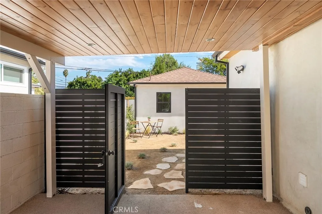 Additional image 87 of 5444 Morella Ave, Valley Village, CA 91607