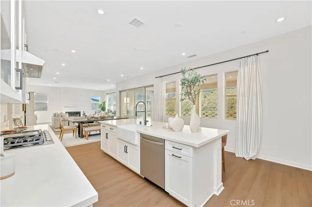 Additional image 24 of 15800 Conservatory Drive, Fontana, CA 92336