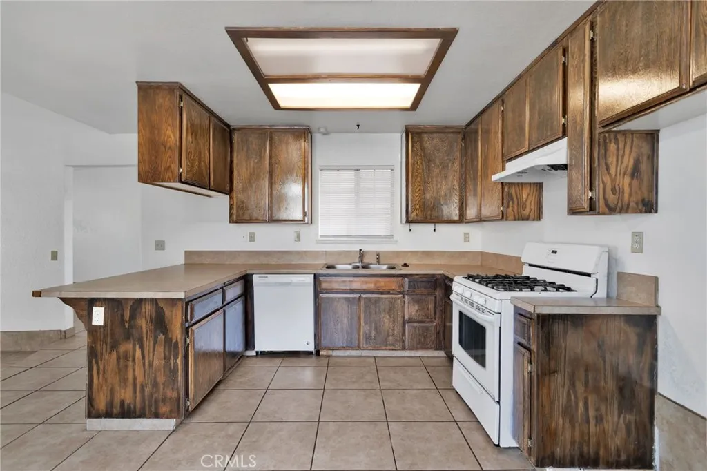 Additional image 15 of 12851 Desert Creek Cir, Victorville, CA 92395